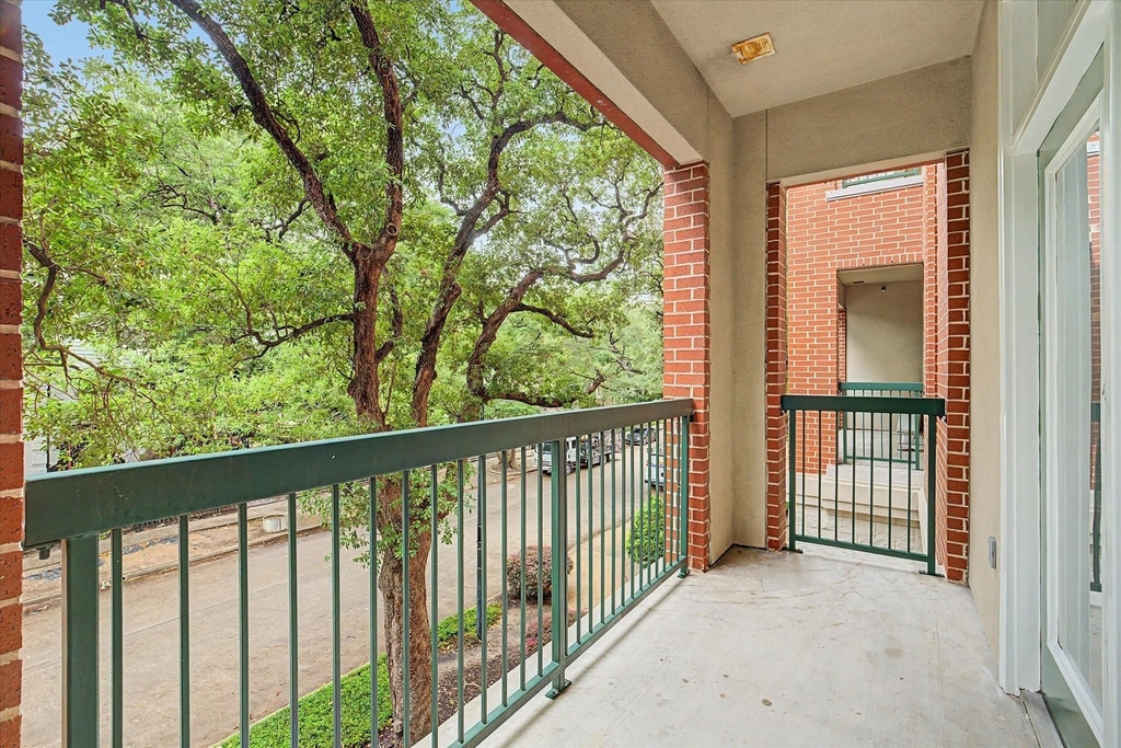 300 St Joseph Parkway - Photo 28