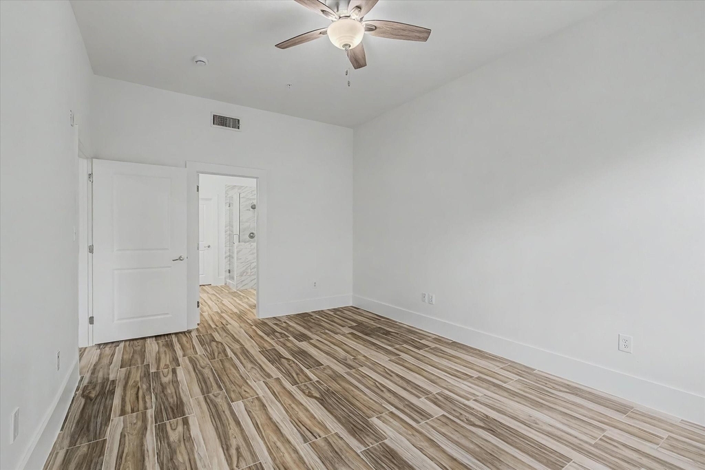 300 St Joseph Parkway - Photo 20