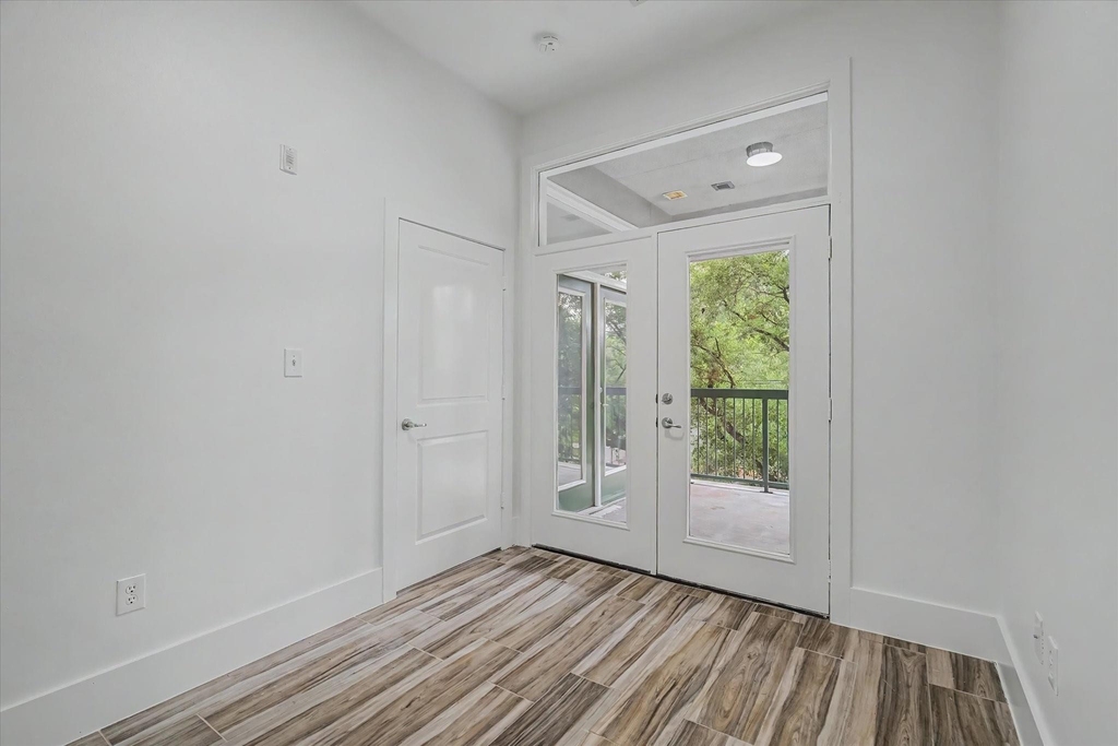 300 St Joseph Parkway - Photo 33