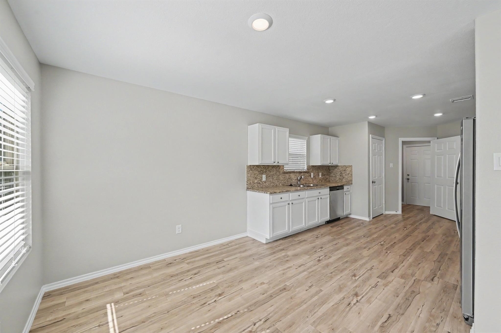 11135 N Lake Mist Lane - Photo 10