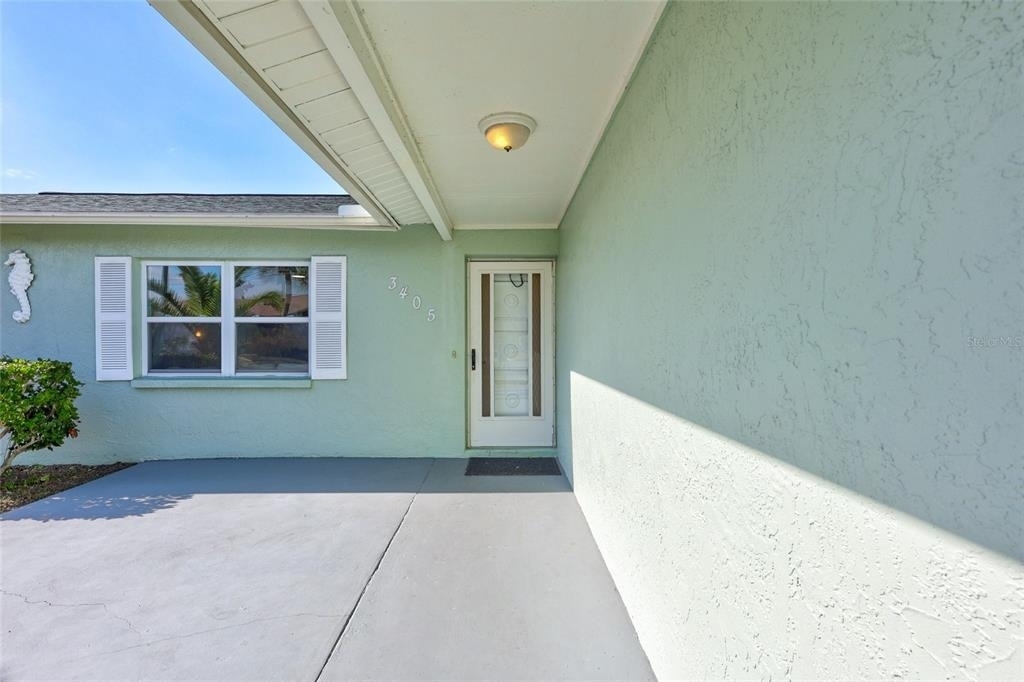3405 Poinsettia Drive - Photo 3