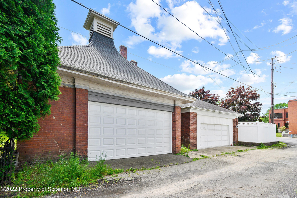 1015 E Gibson Street - Photo 33