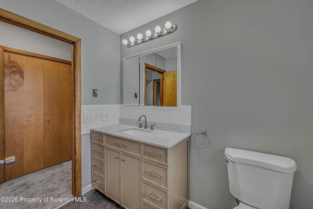 811 Moosic Road - Photo 9