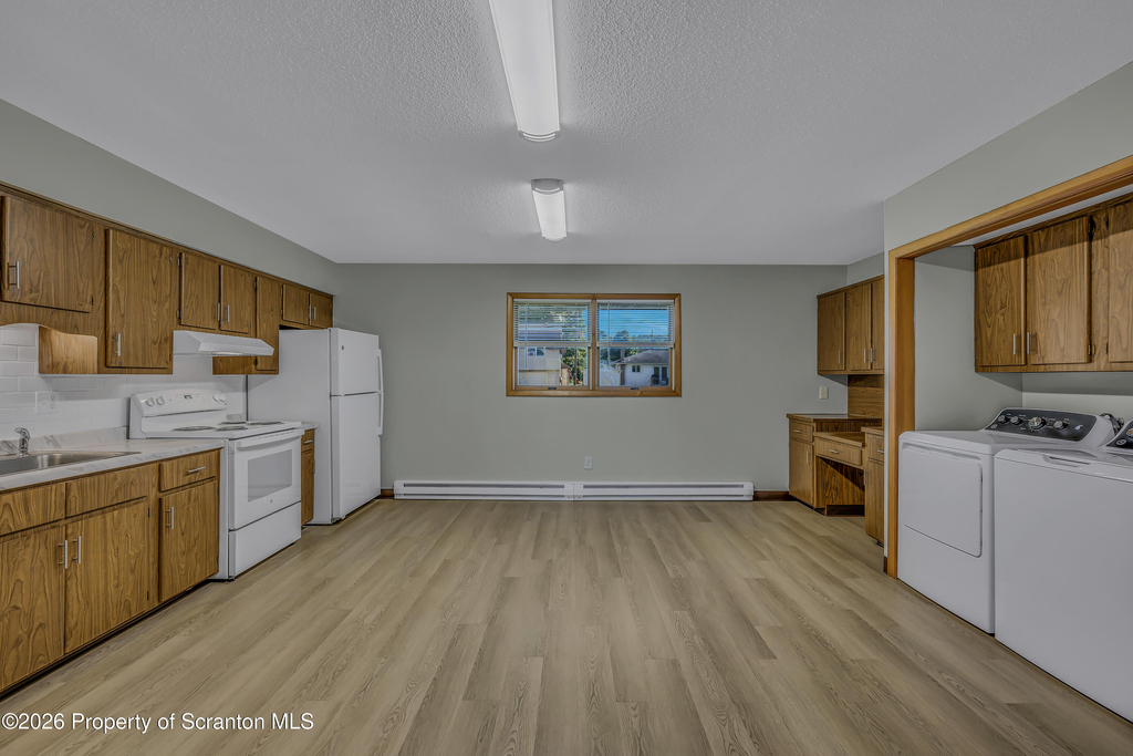 811 Moosic Road - Photo 2