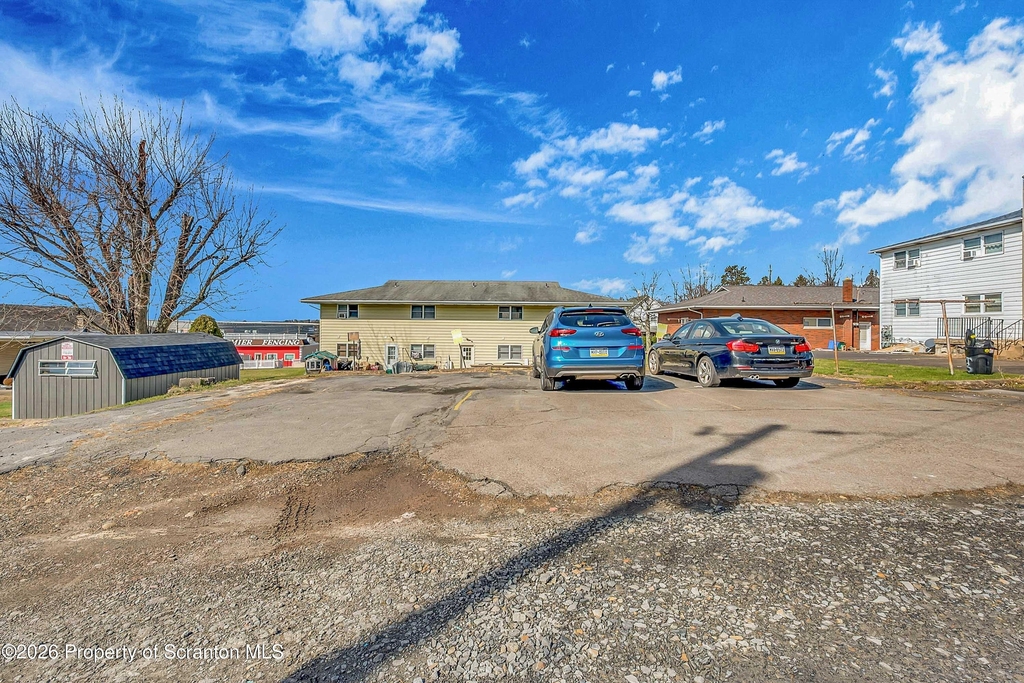811 Moosic Road - Photo 17