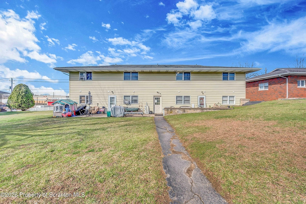 811 Moosic Road - Photo 16