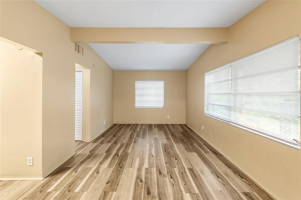 1650 49th Avenue N - Photo 8