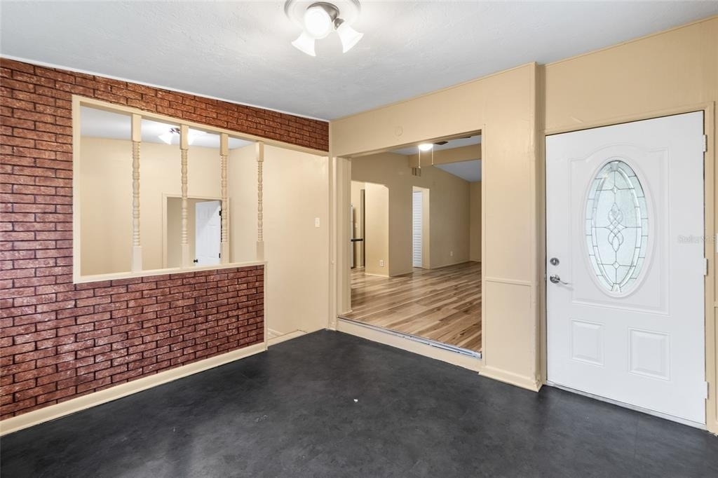 1650 49th Avenue N - Photo 5