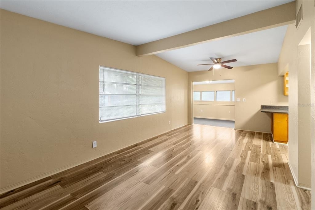 1650 49th Avenue N - Photo 9