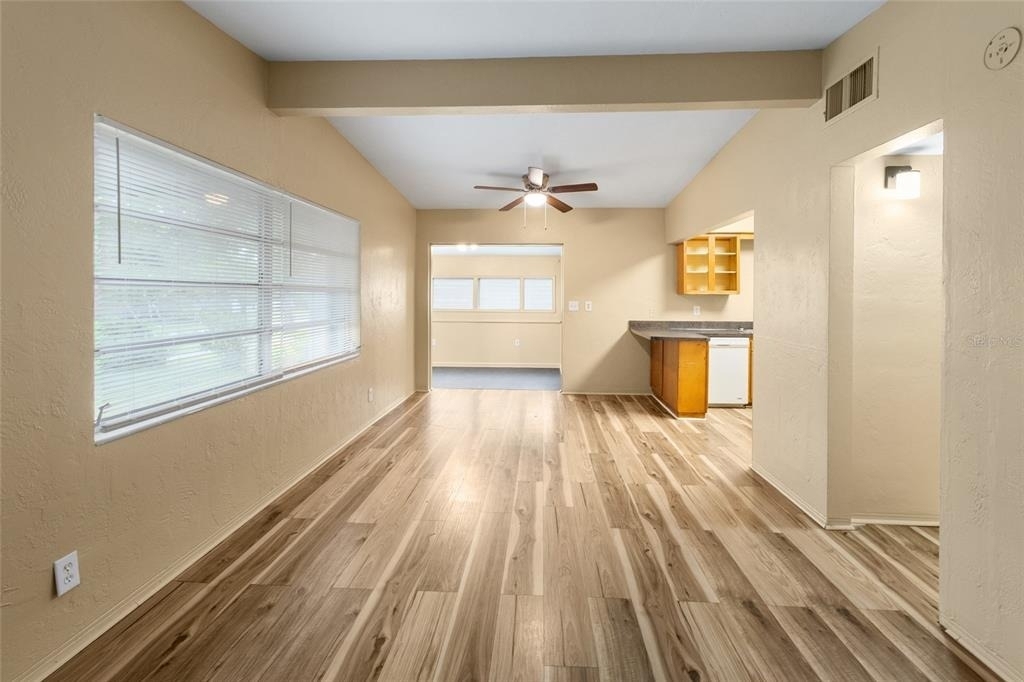 1650 49th Avenue N - Photo 10