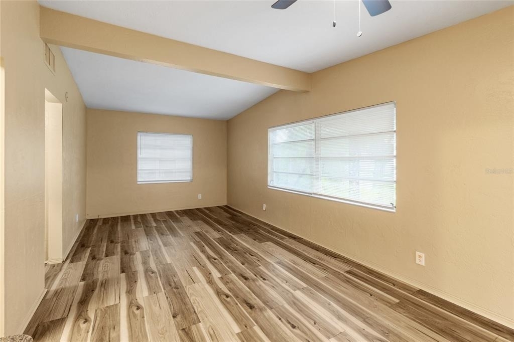 1650 49th Avenue N - Photo 7