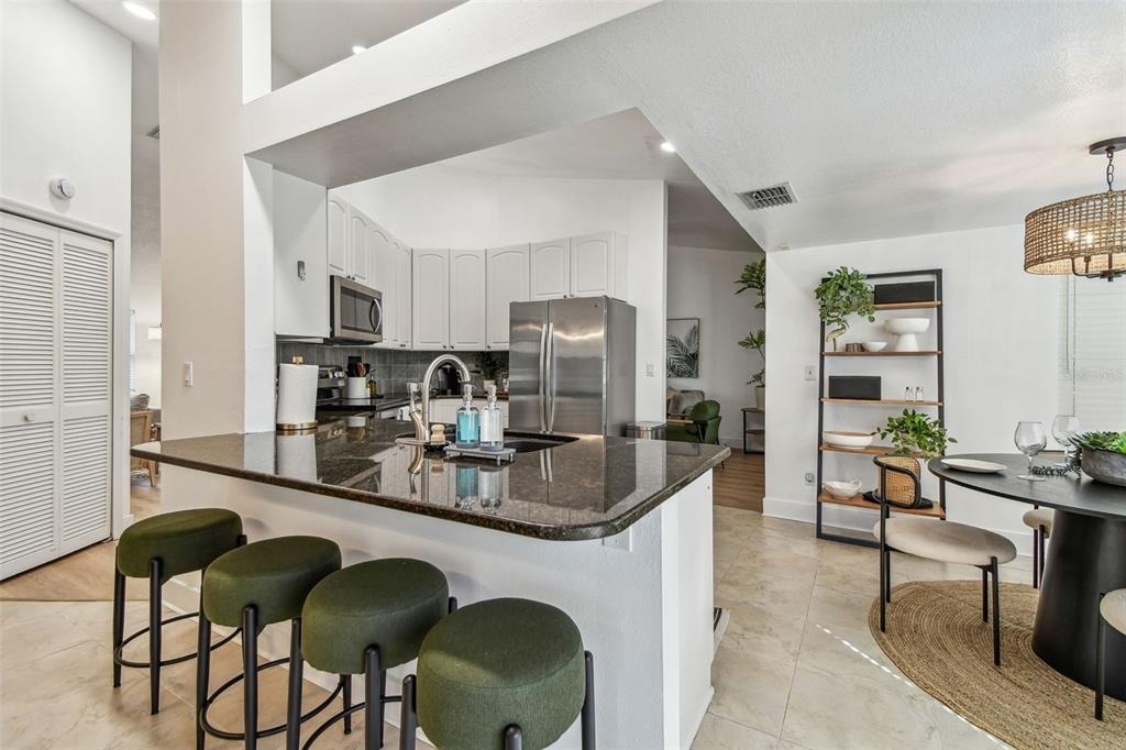 380 Fernshire Court - Photo 9