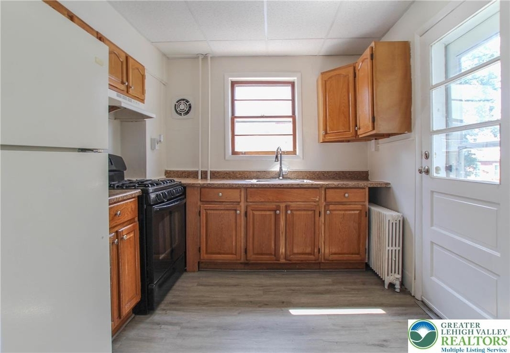 534 Hayes Street - Photo 3