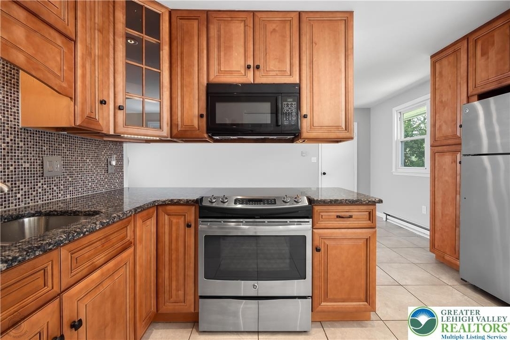 73 Willowdale Avenue - Photo 2