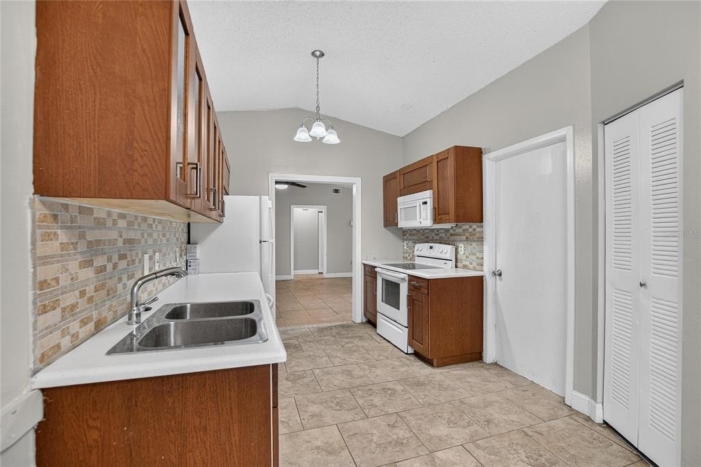 629 Stillview Circle - Photo 23