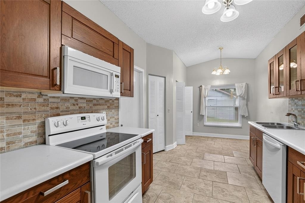 629 Stillview Circle - Photo 18