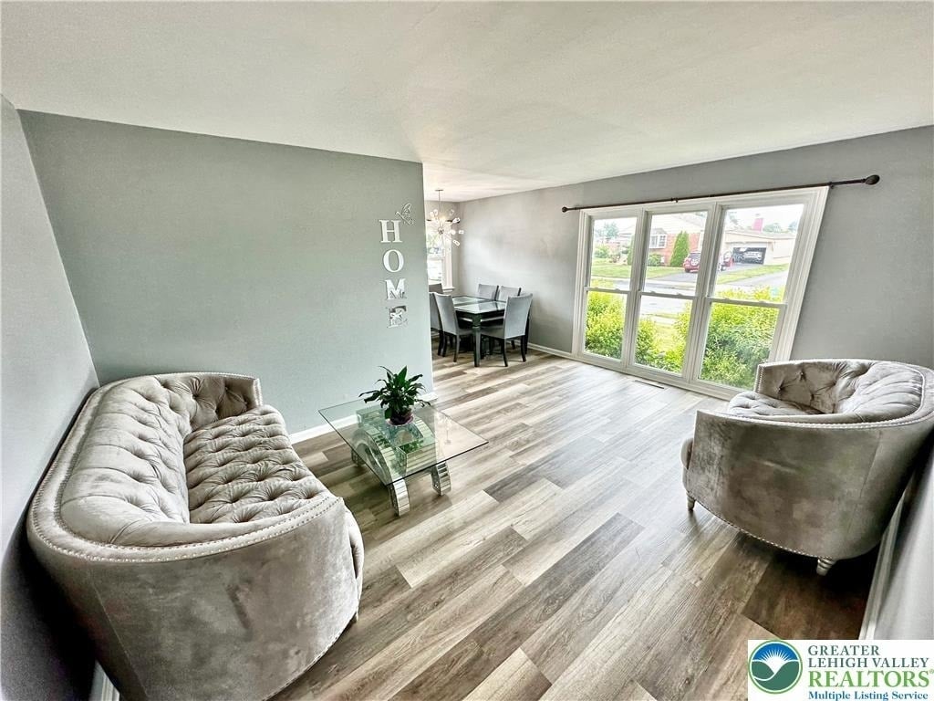1573 Luzerne Street - Photo 7