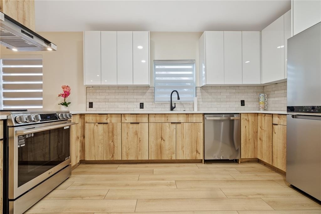 6910 N Brevard Avenue - Photo 8