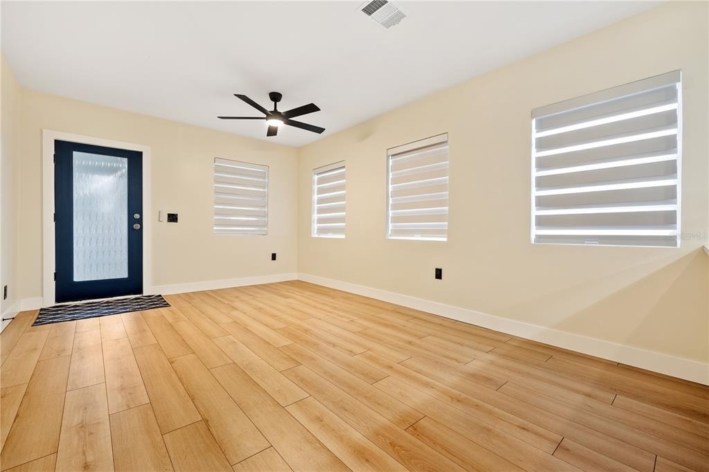 6910 N Brevard Avenue - Photo 4