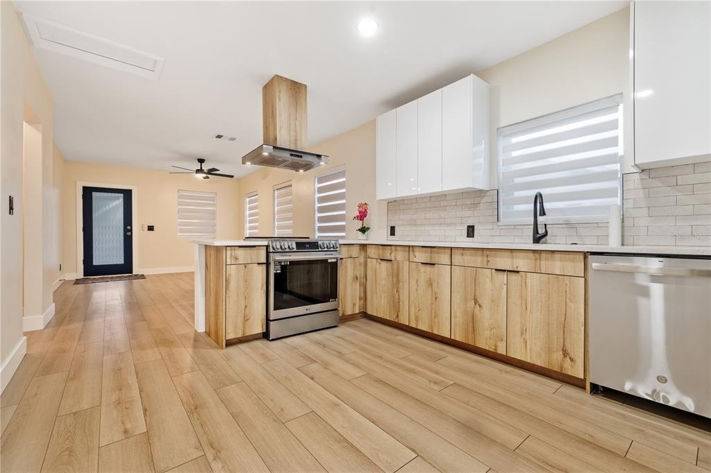 6910 N Brevard Avenue - Photo 10