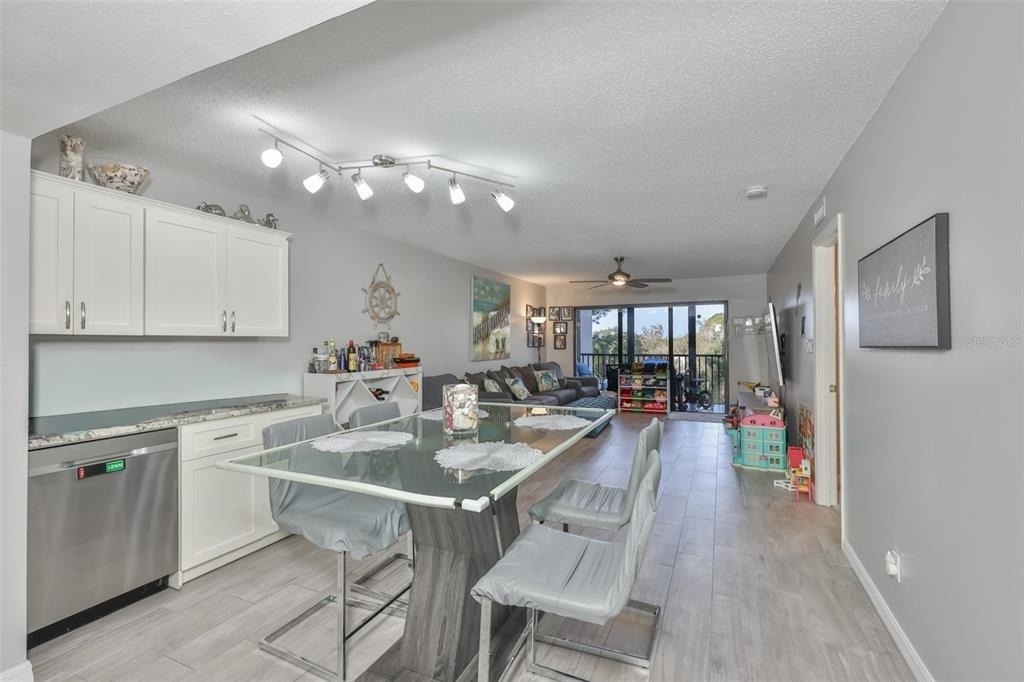5400 Park Street N - Photo 5