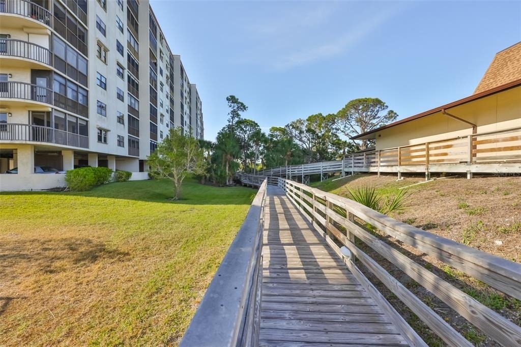 5400 Park Street N - Photo 23