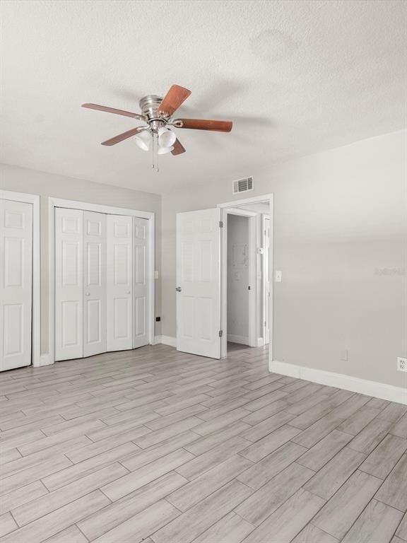 9105 W Hillsborough Avenue - Photo 4