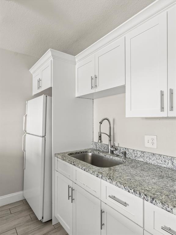 9105 W Hillsborough Avenue - Photo 15