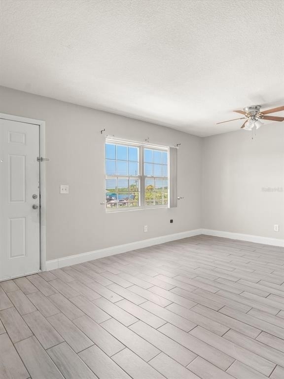 9105 W Hillsborough Avenue - Photo 21
