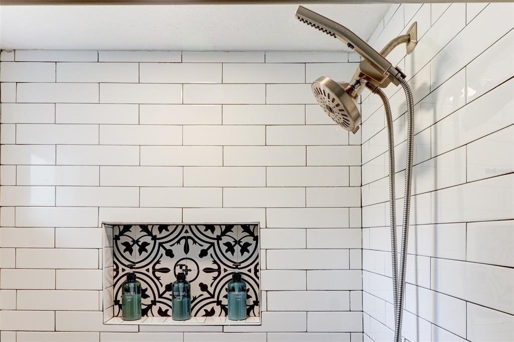 7018 N Central Avenue - Photo 27