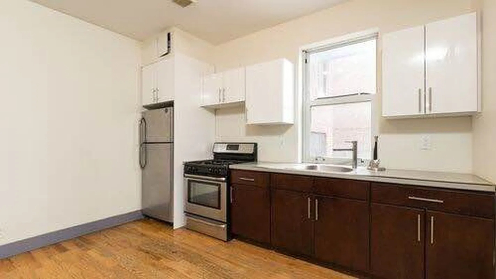 24 Havemeyer Street Unit #2F - Photo 2