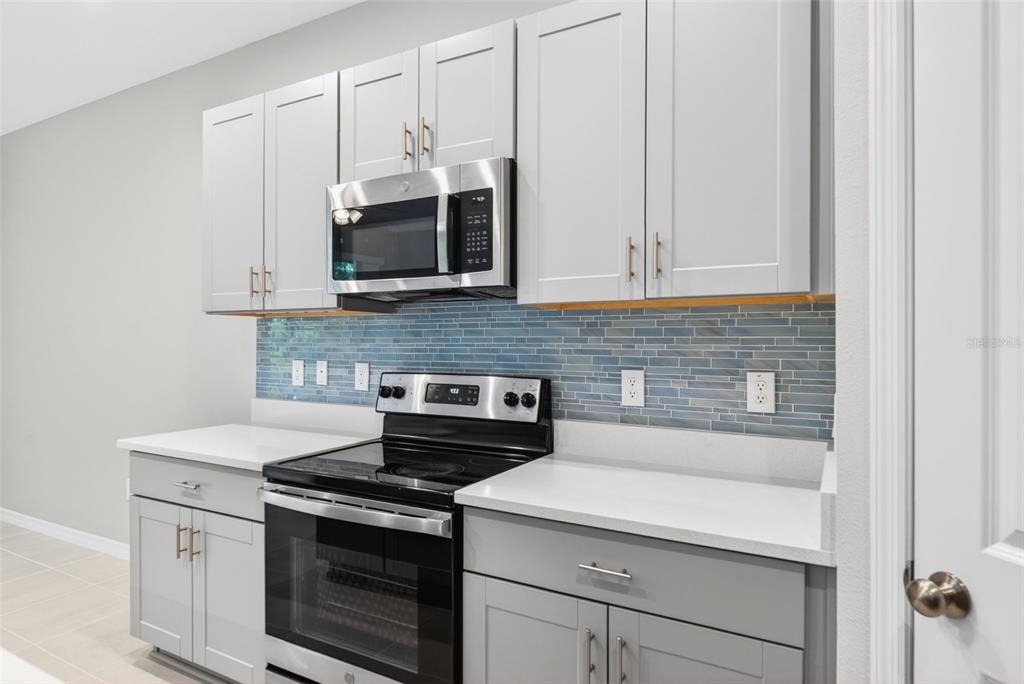 6425 Fairmont Lane - Photo 16