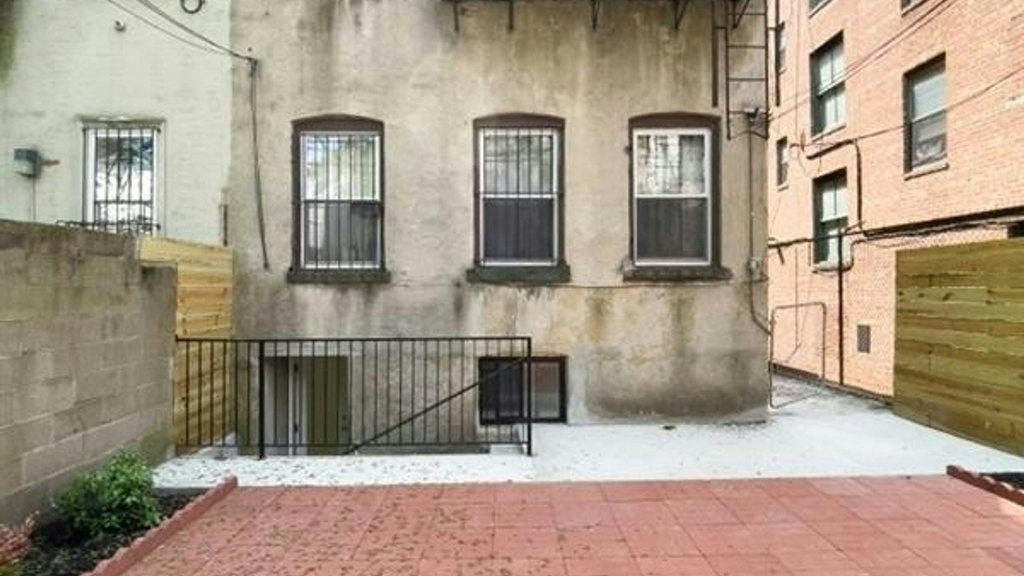 115 Carlton Avenue - Photo 1