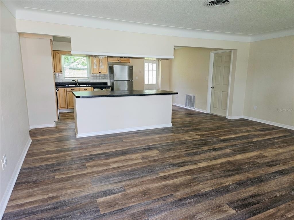 5718 45th Avenue N - Photo 2