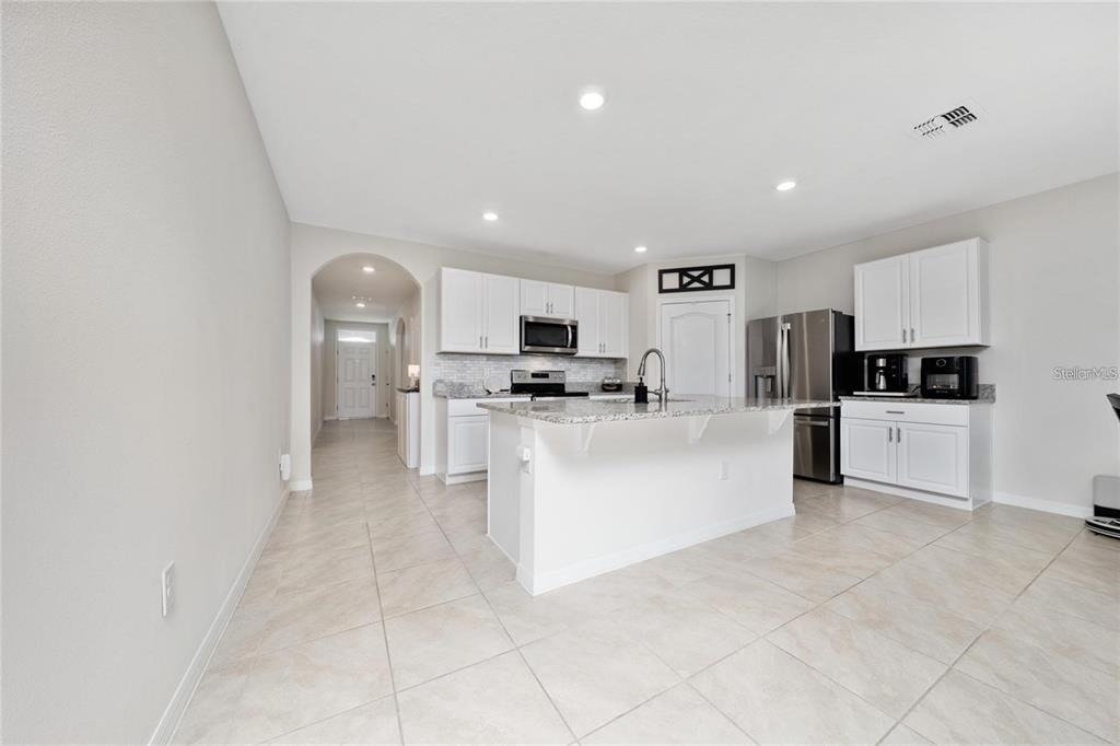 1687 Park Side Avenue - Photo 6
