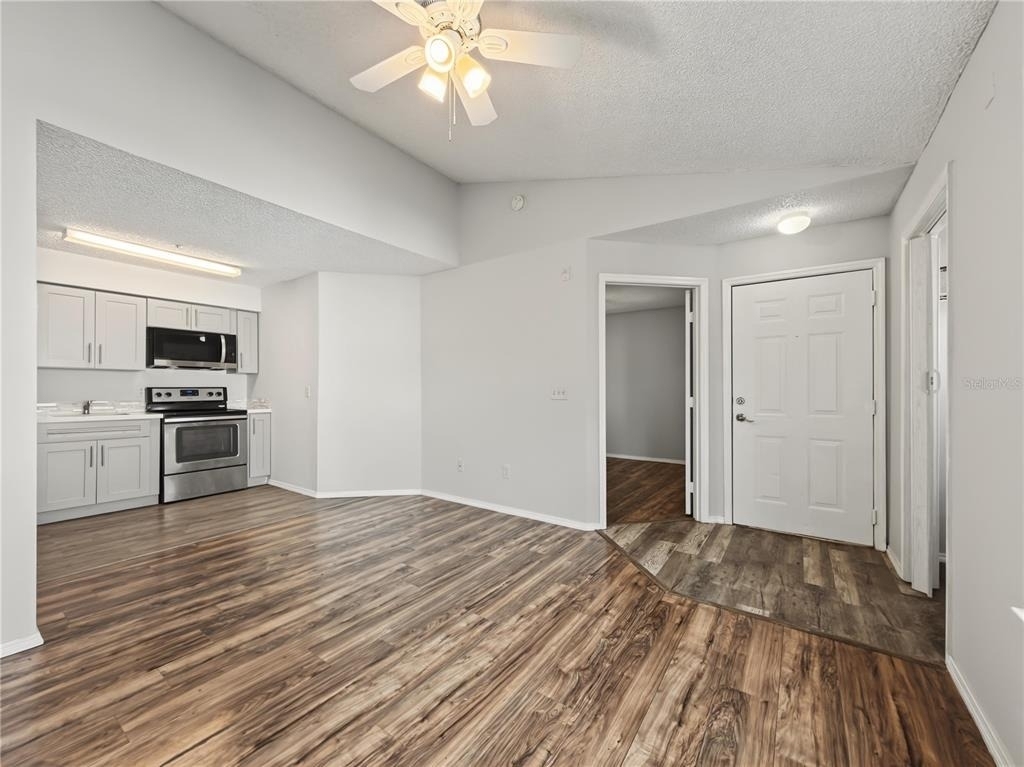 2213 Grand Cayman Court - Photo 3