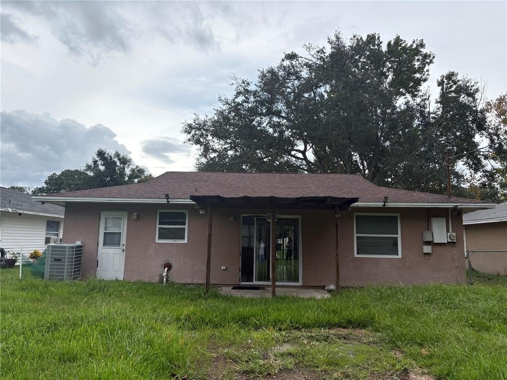 142 Montana Avenue - Photo 16
