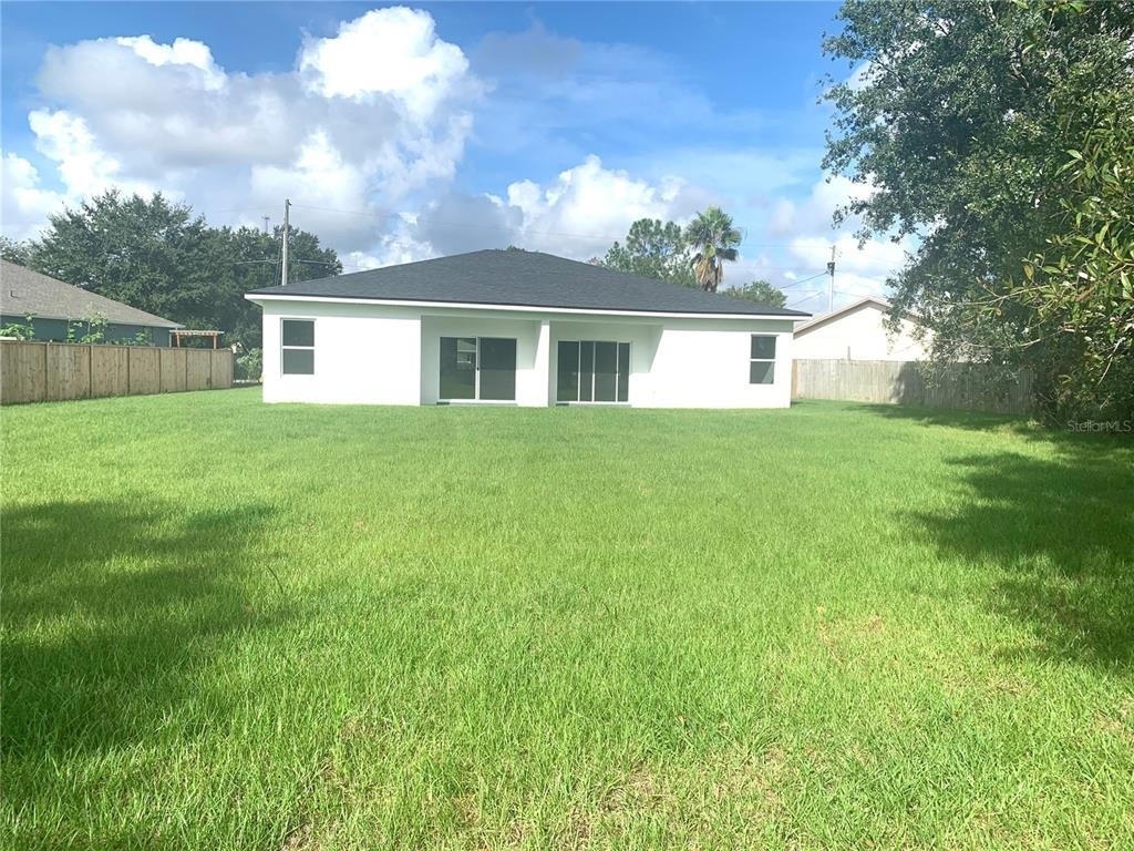 746 Camel Court - Photo 24