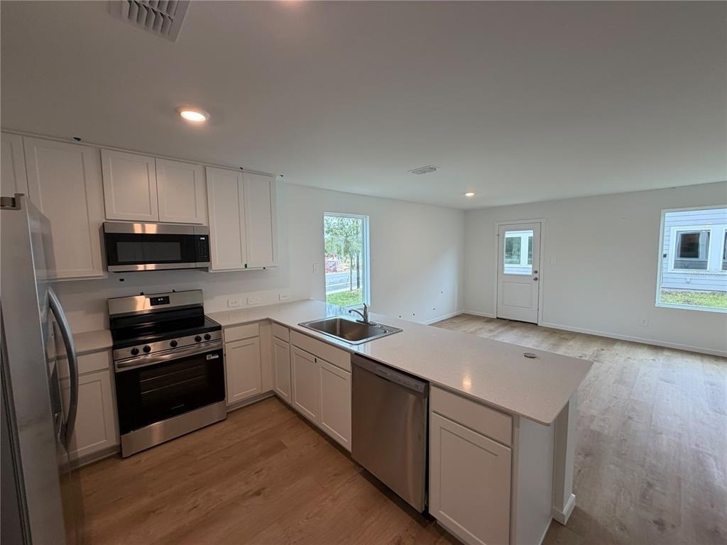 992 Phoenix Street - Photo 13