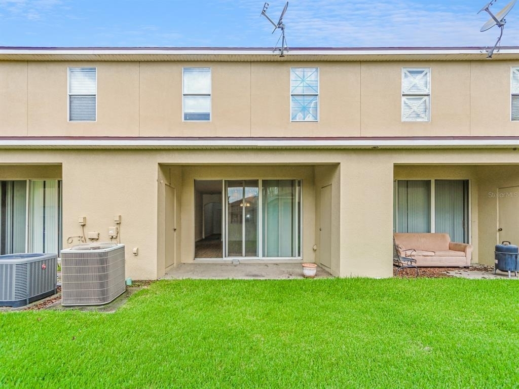 3006 Thornton Drive - Photo 2