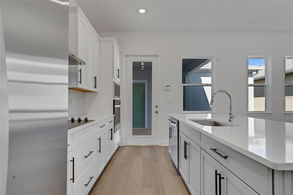 10017 Peebles Street - Photo 2