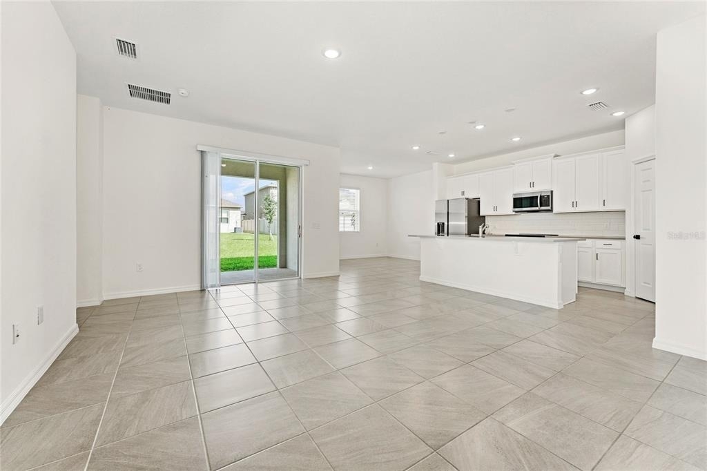646 Duke Drive - Photo 8