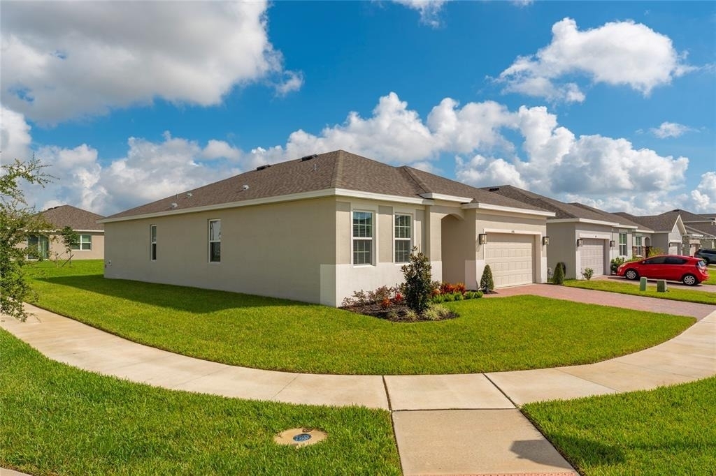 646 Duke Drive - Photo 2