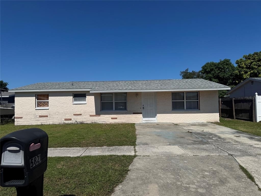 5821 90th Avenue N - Photo 0