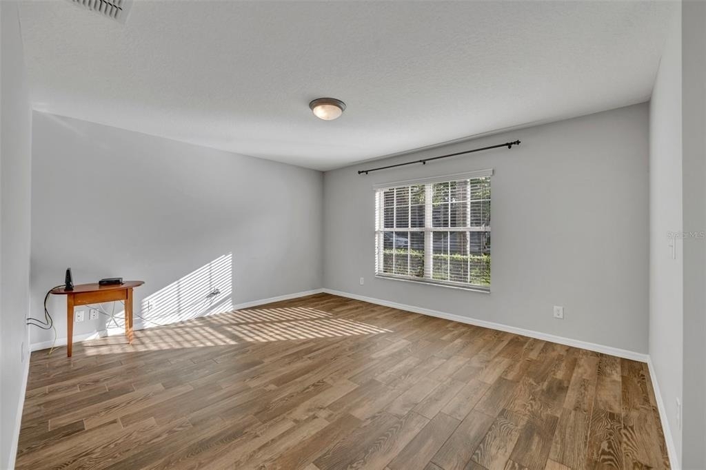 524 Hearthglen Boulevard - Photo 3