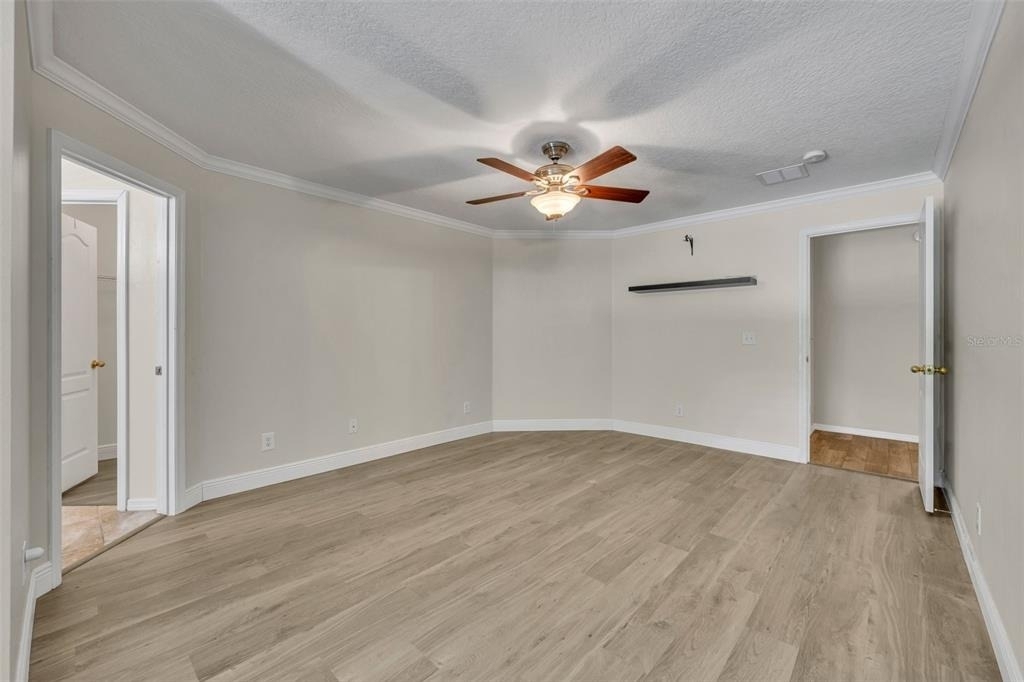 524 Hearthglen Boulevard - Photo 12