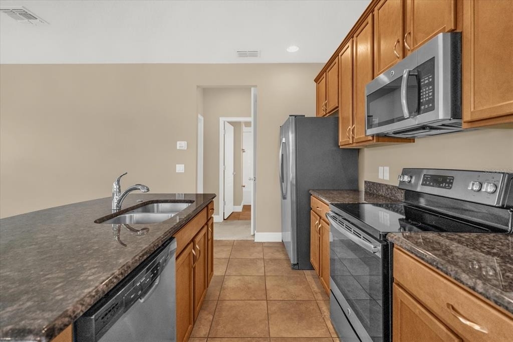 13779 Sachs Avenue - Photo 6
