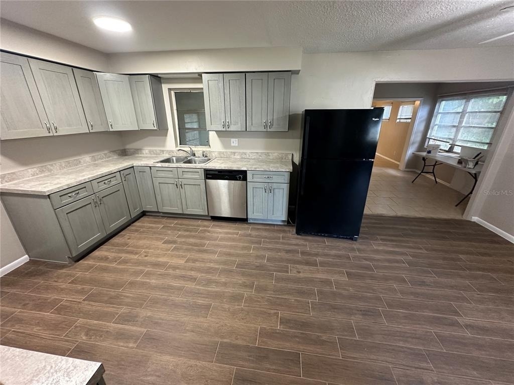 3520 Curtis Drive - Photo 2