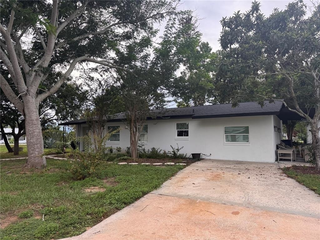 1201 Sherman Avenue - Photo 2