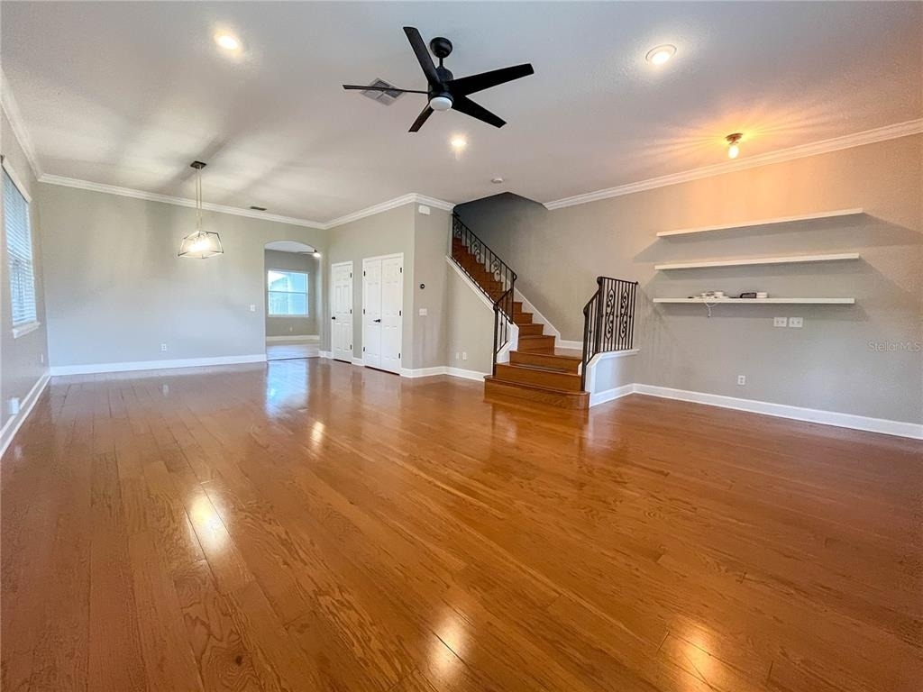 111 E Steele Street - Photo 11